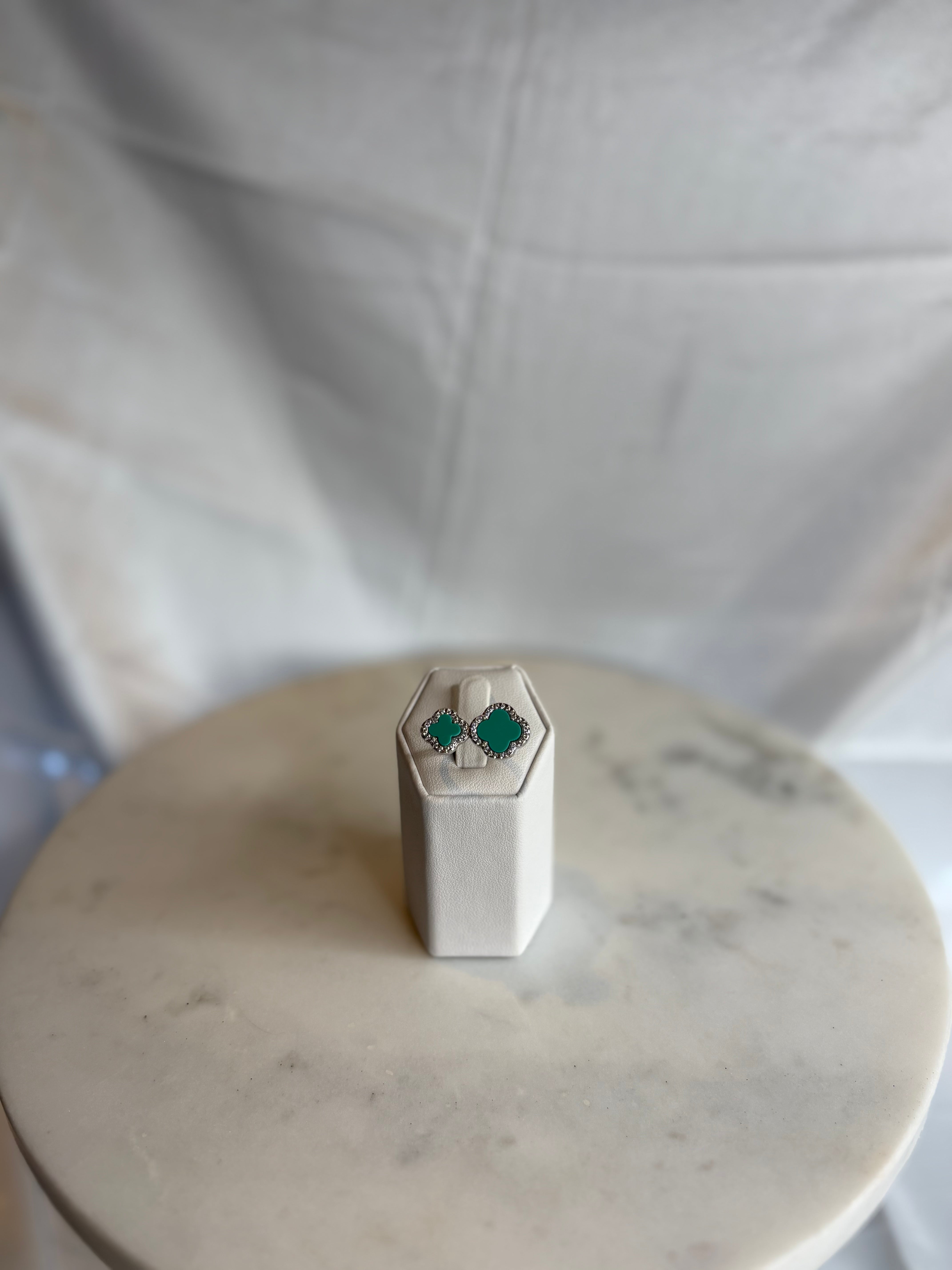 Green Four Leaf Clover Silver Ring