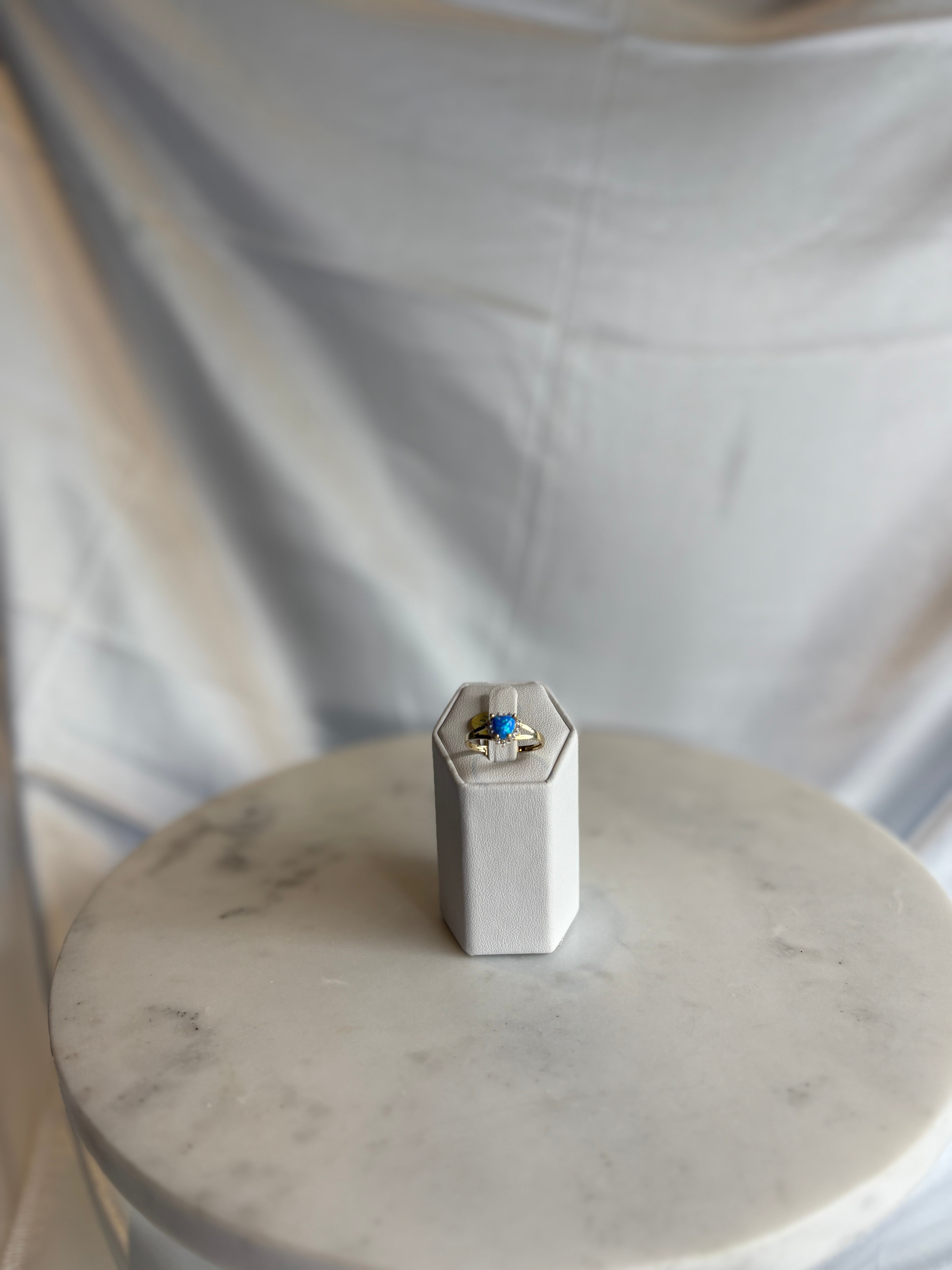 14 K Gold Blue Gem Ring